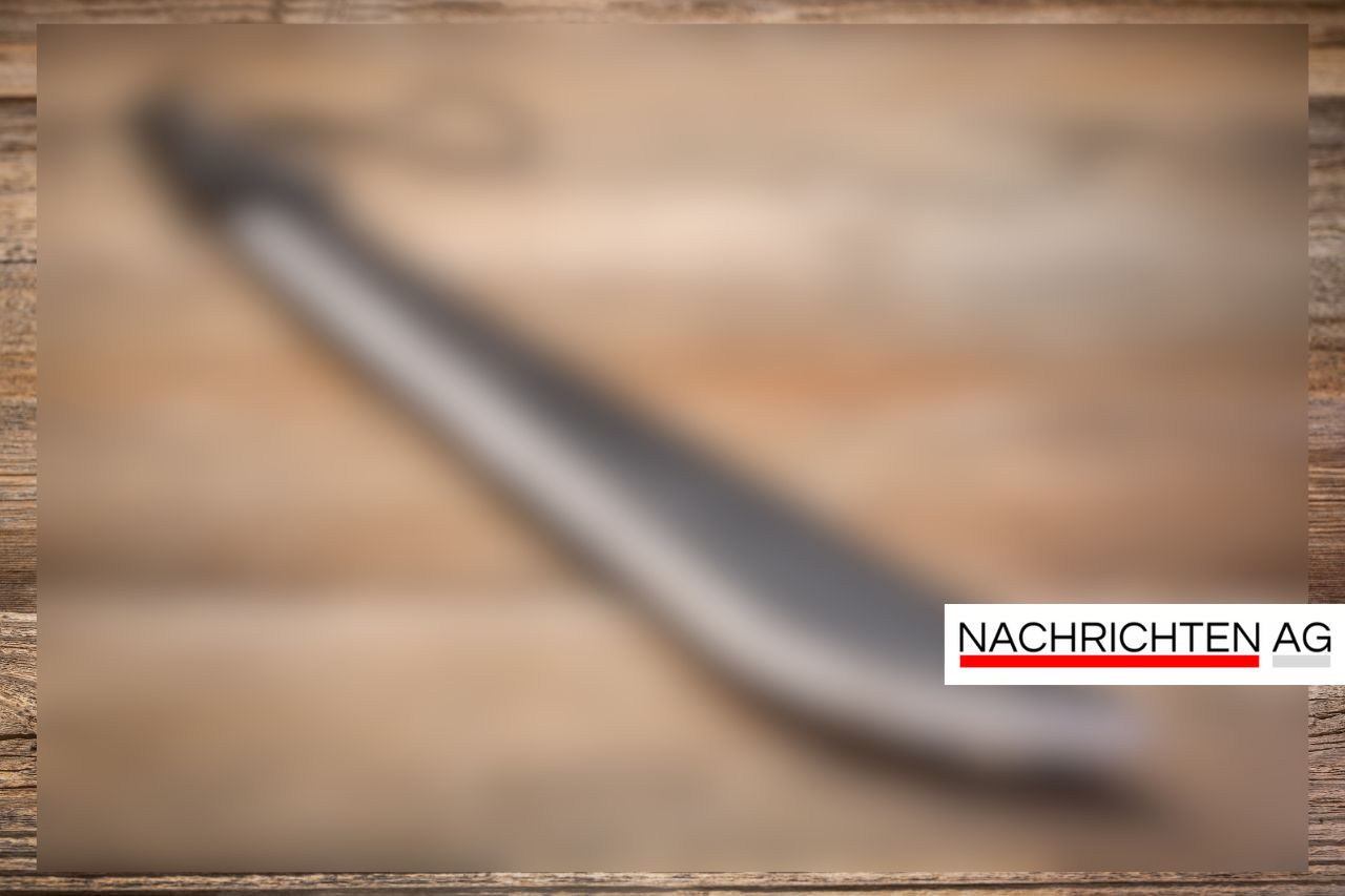 Braunschweig: Ehemann zündet schlafende Frau an – Mordprozess beginnt!